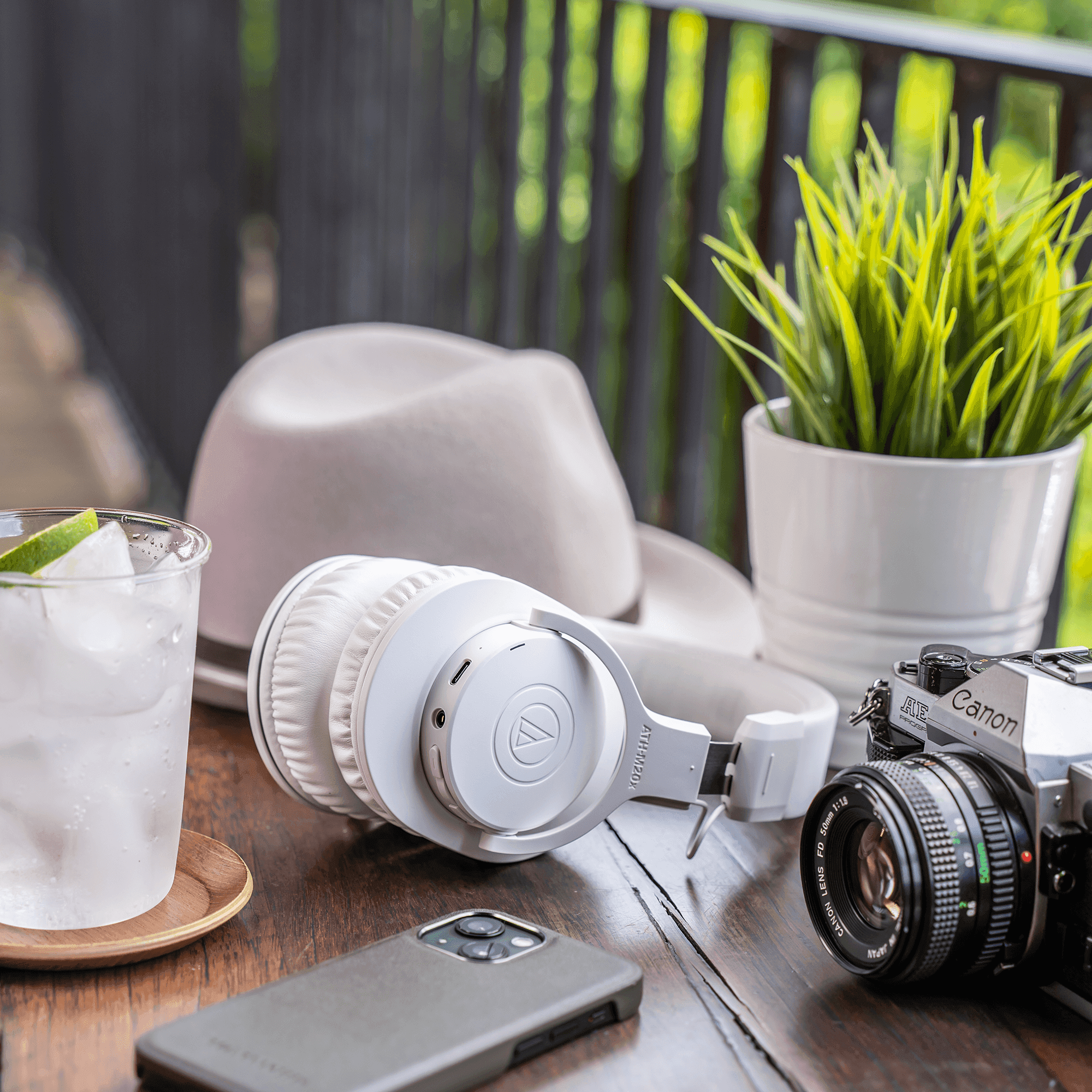 навушники audio-technica ath-m20xbt white_892a497d-b2c5-4488-a0a8-462dd7f302e4_image-1757188163976