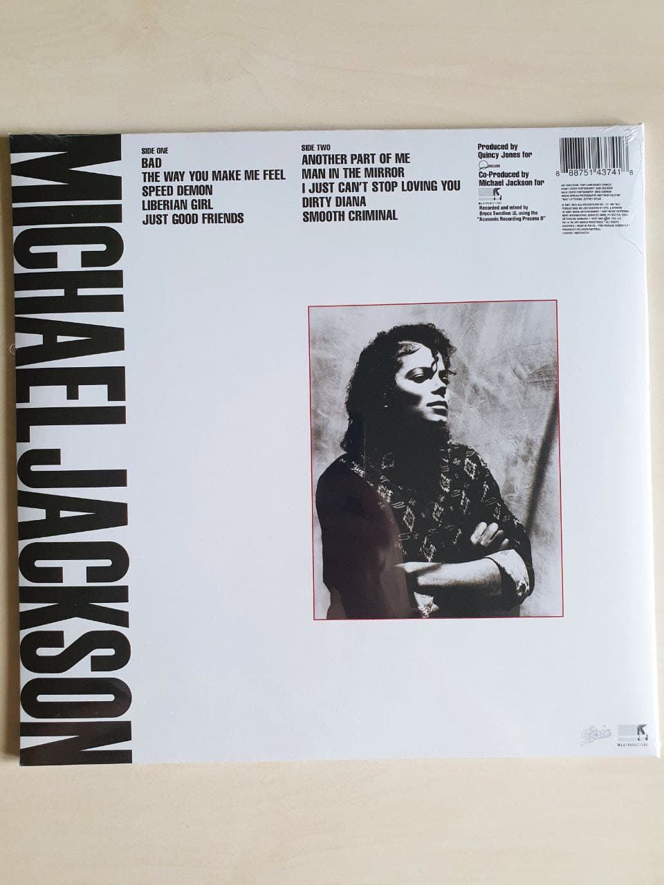 lp michael jackson: bad_bc9d6ca4-c7bb-4b18-887f-cbb403769c71_image-1757188150812