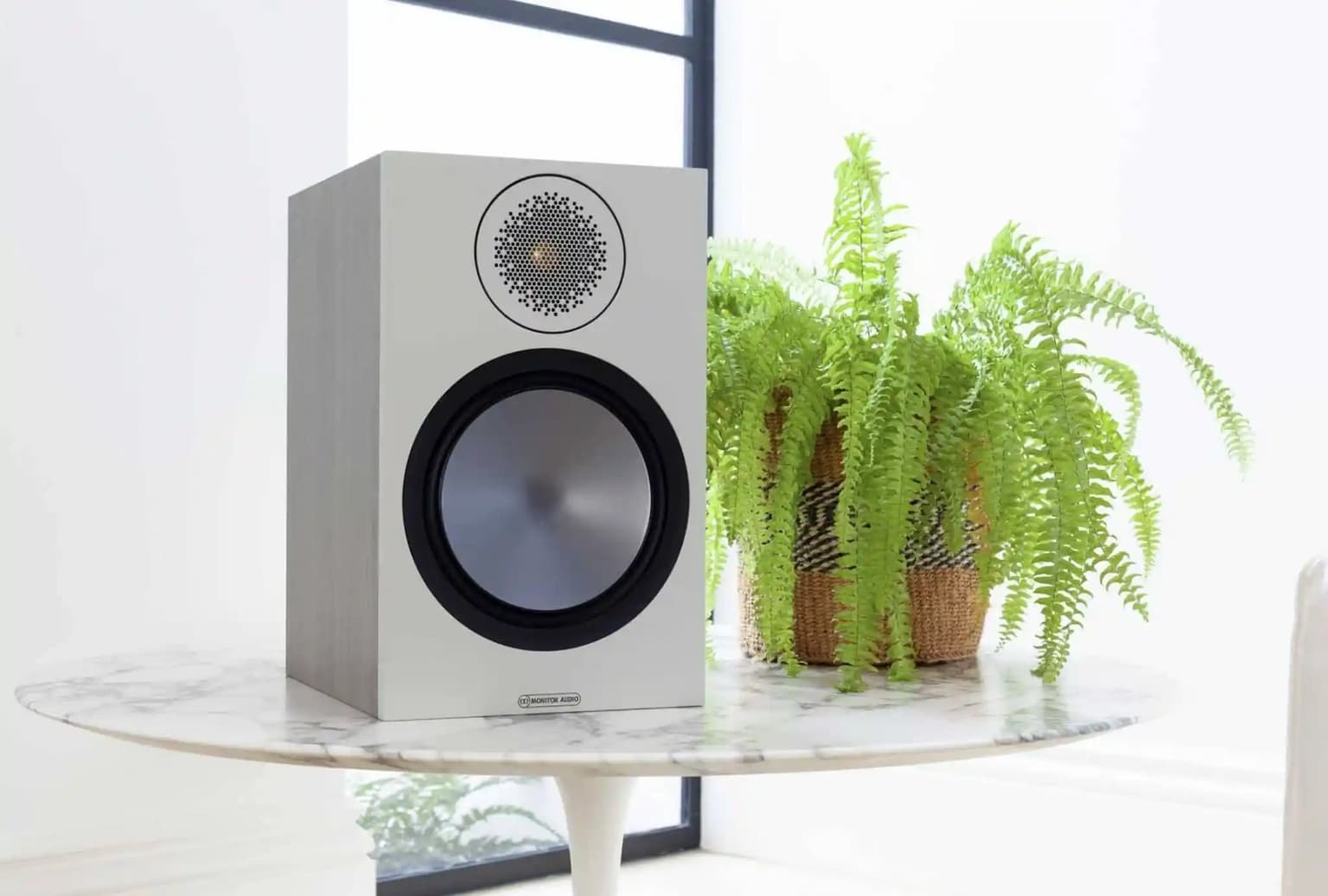 акустична система bronze 100 white (6g)_f281d3ab-2550-48ec-9c96-1b9839bd2584_image-1757188158147