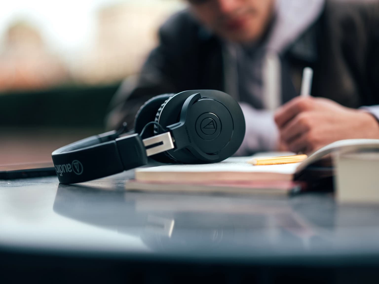 навушники audio-technica ath-m20xbt_33e0dc77-60db-4397-9524-db42d1ed79e5_image-1757188162815