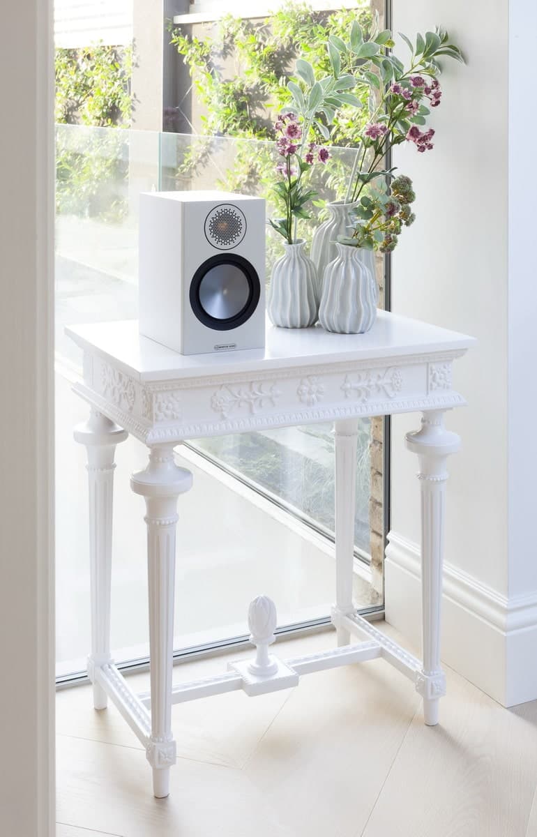 акустична система bronze 50 white (6g)_04760ea6-6955-4c2b-a488-5d9bf2d6711f_image-1757188158308