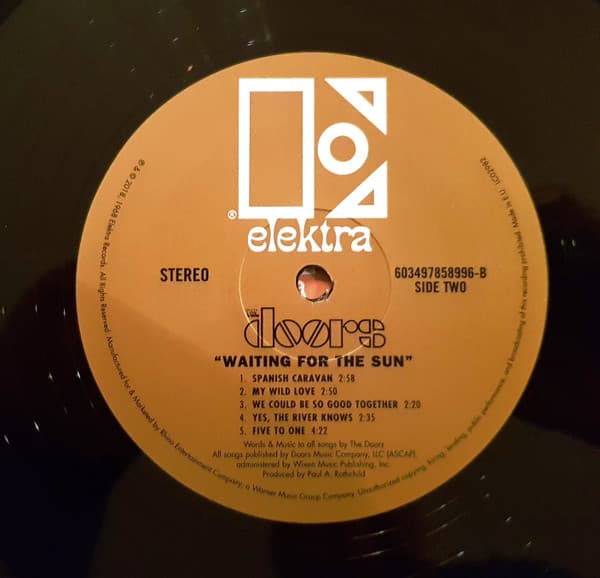 lp the doors: waiting for the sun_6f126188-cc85-4b67-b0d0-4c05f728c11e_image-1757188153718