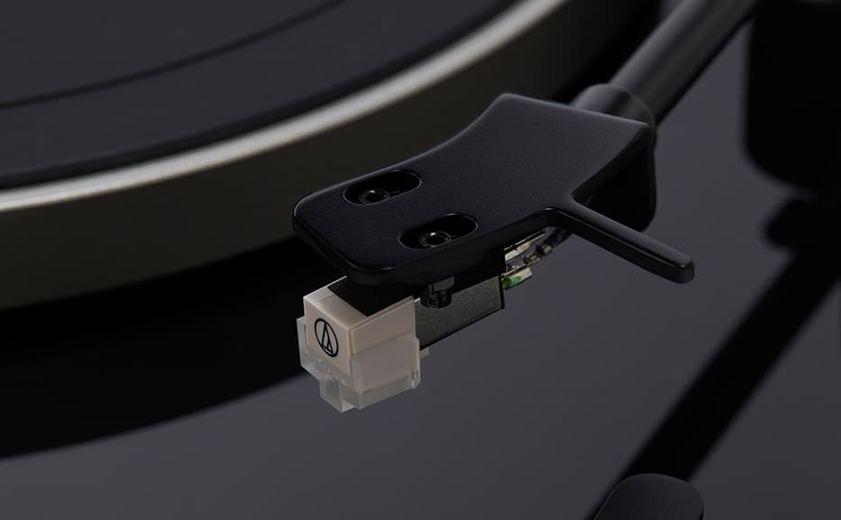 програвач вінілу apx-680bt_94b2c450-a5a3-4329-99be-a98cf839d286_image-1757188148558