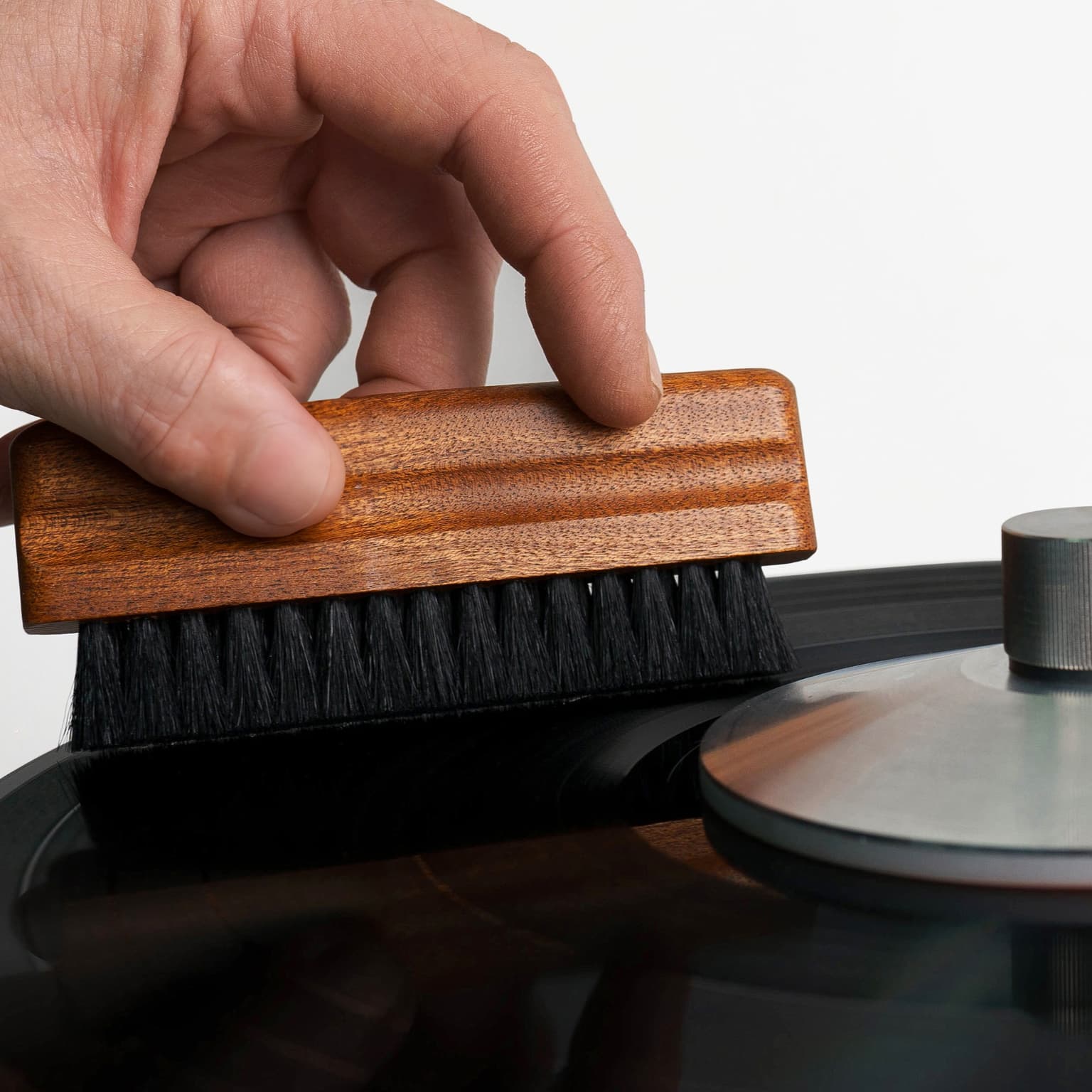 Щітка для очищення платівок