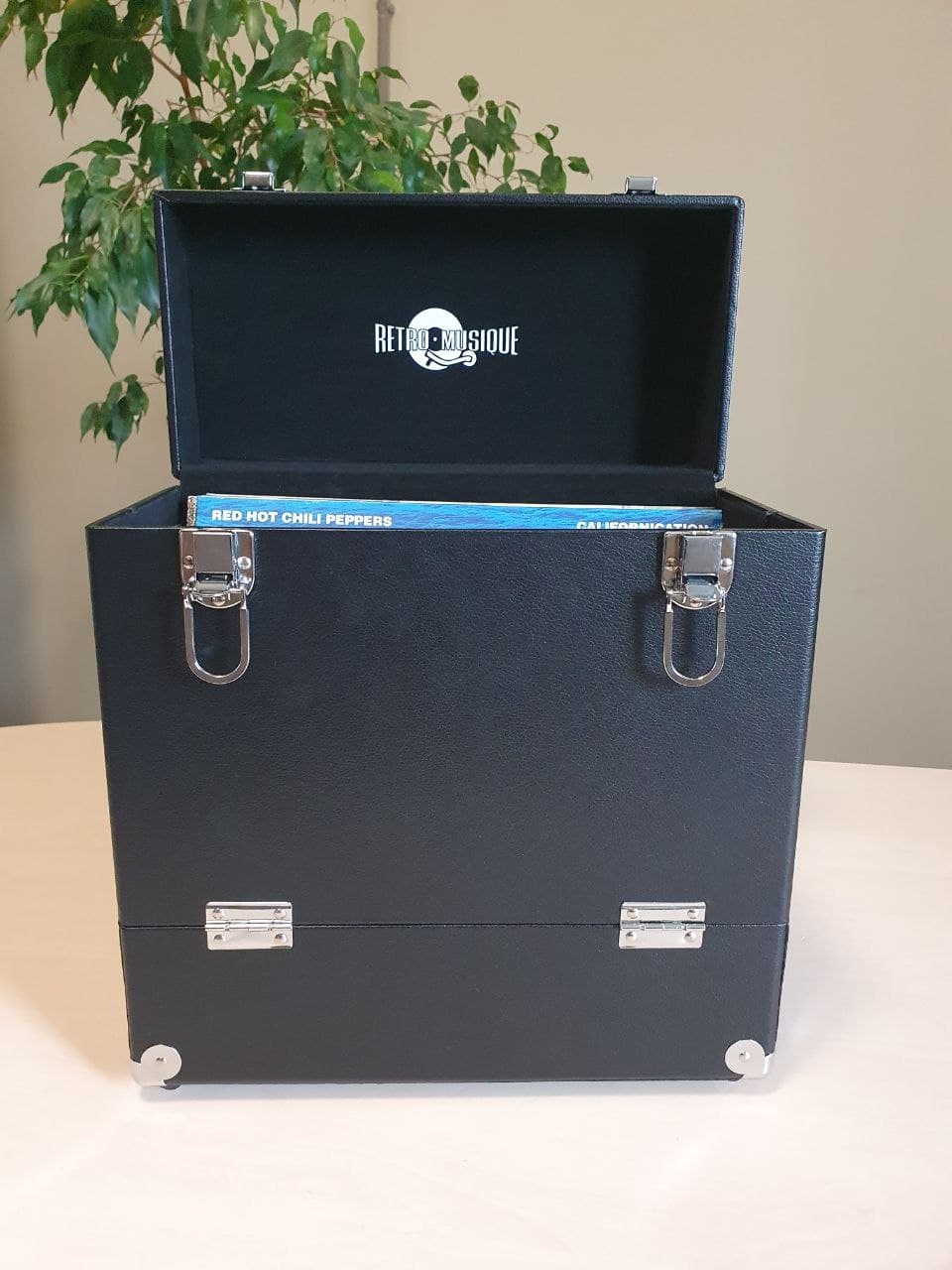 кейс з деревини для грамплатівок 12 inch 35 lps - black leather style_1460b112-7ec4-4f0f-b3ff-1dd3d95aa20c_thumbnail-1757188167942