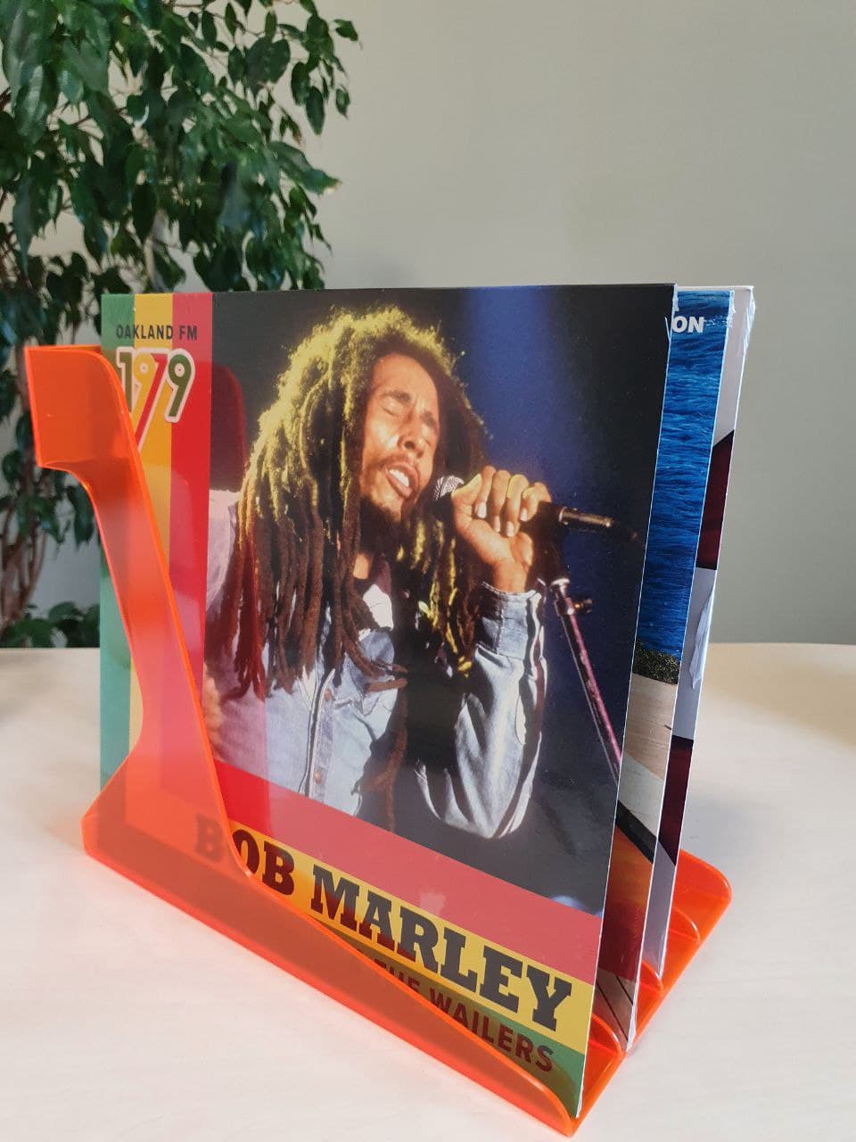 підставка для грамплатівок - orange translucent_d80e9da4-8da6-4d0c-b7cb-03ca7d28bc2d_thumbnail-1757188168018